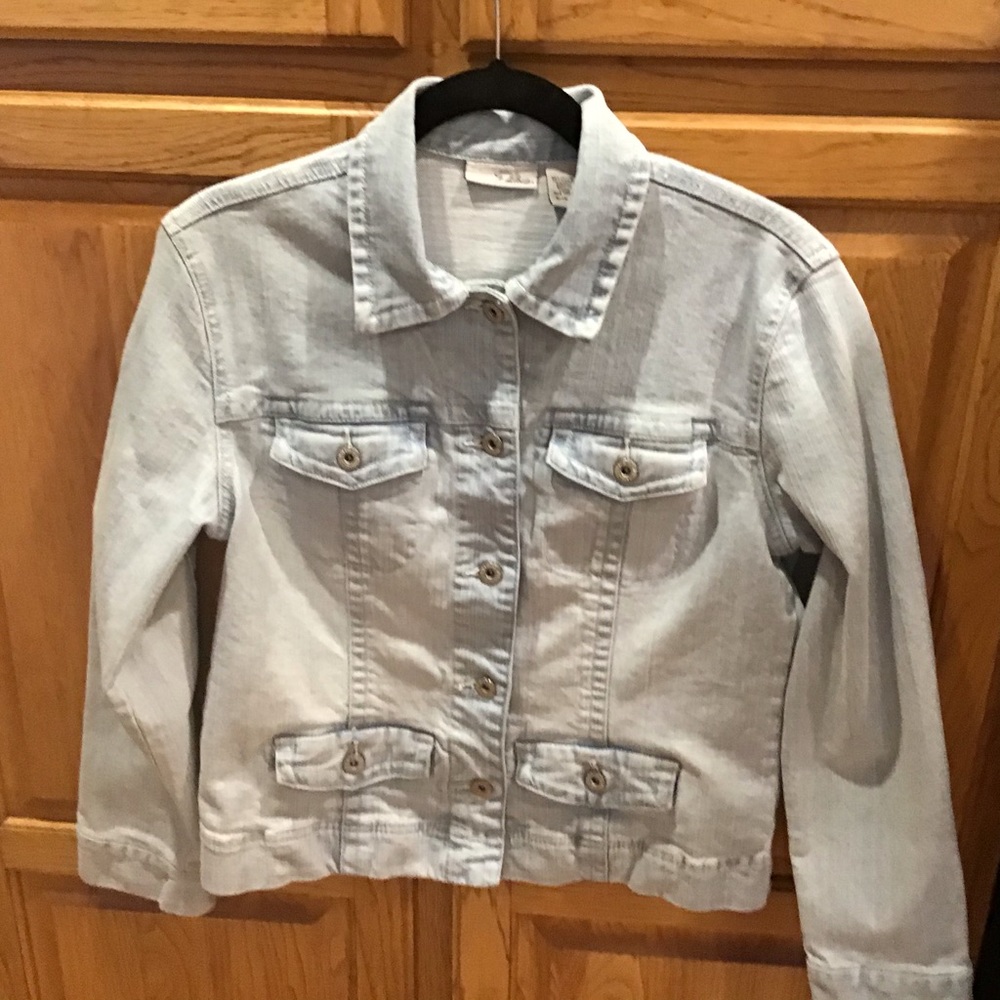 Chico’s Platinum Faded Blue Jean Jacket size 0